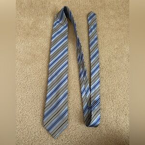 Kenneth Cole Reaction Striped Tie